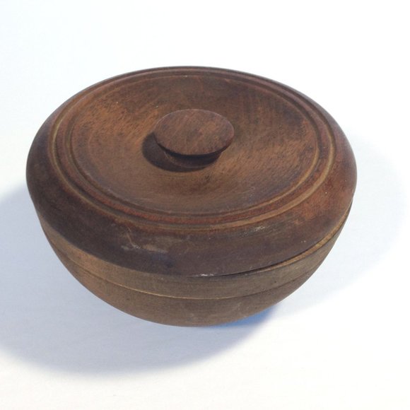 Vintage Wood Shaving Bowl with Lid - Picture 8 of 9